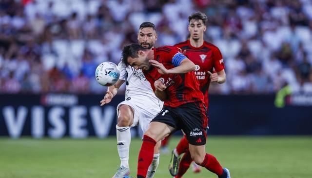 小妖两球桑, 锋加克波, 主队科特迪