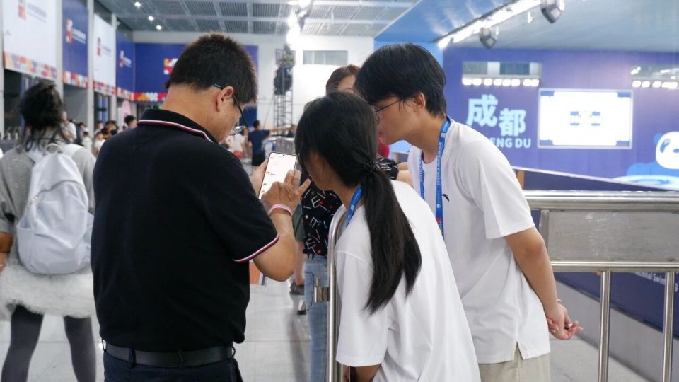 务中锻炼自 务中锻炼自