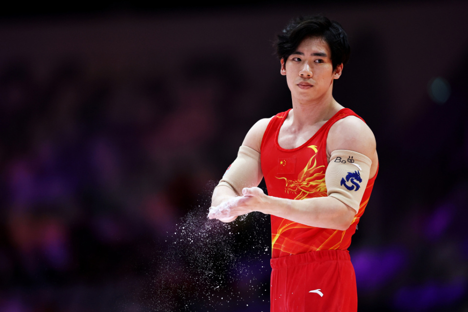 套动作自己, 站到领奖台