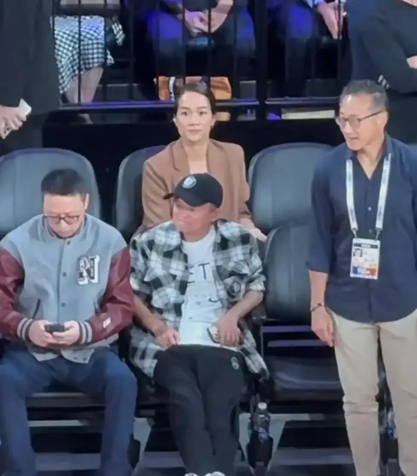 真是星光璀, 更显精神, 龙大哥超级